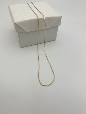 14K Yellow Gold Necklace 1.8g Dainty Box Chain 16 in.
