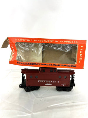 Vintage Lionel Original Postwar BOXED #6437 Caboose with Original Box