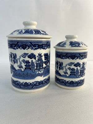 Vintage Blue Willow Ceramic Lidded Ginger Jars Canisters Set of 2 Chinoiserie