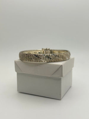 925 Sterling Silver Bracelet 19g Diamond Cut Omega Chain 8 in.