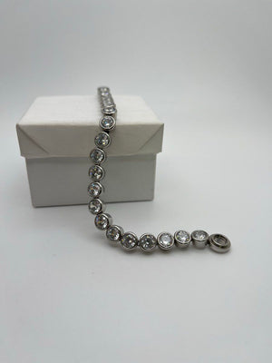Michael Kors Bracelet Crystal Tennis Bracelet Magnetic 7.5 in.