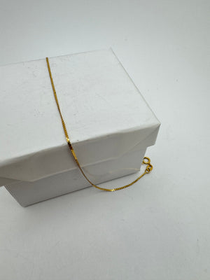 Italy 14K Yellow Gold Bracelet .5g Serpentine Chain Vintage 7 in.