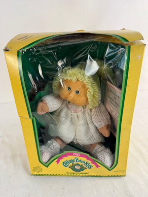 Vintage 1985 Cabbage Patch Kids Doll Coleco 3900 Laurel Elita NIB Knitted Outfit