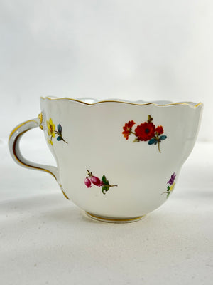 Meissen Scattered Flowers Teacup Hand Painted Porcelain Gold Trim Germany Cup
