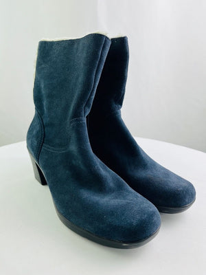 Clarks Bendables Blue Faux Fur Sherpa Lined Suede Boots Women's Size 11M