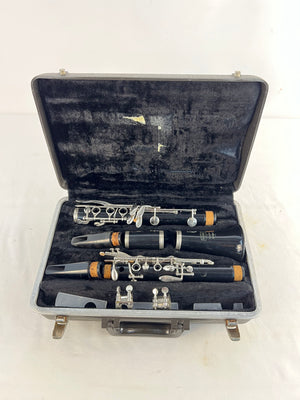 Vintage Bundy Resonite Selmer USA Clarinet with Hard Case & Mouthpieces Student