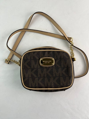 Michael Kors Signature Jet Set Camera Crossbody Bag in Brown/Beige