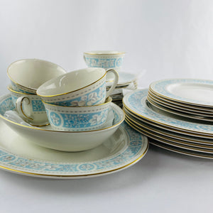 Royal Doulton TC 1020 Hampton Court Bone China Dinnerware Set of 29 Vintage
