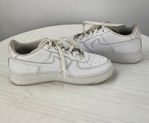 Nike Air Force 1 Low GS Sneaker Shoes Boys Size 6.5Y Triple White DH2920-111