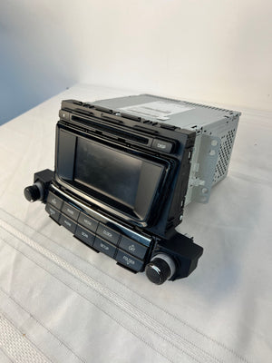 Hyundai Tucson XM Radio Cd Player 96180-D31004X AC1B9D3AN - UNTESTED