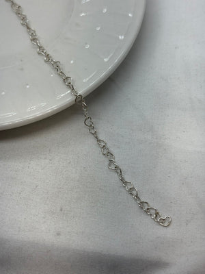 925 Sterling Silver Heart Link Bracelet 2.3g Vintage 7.75 in.
