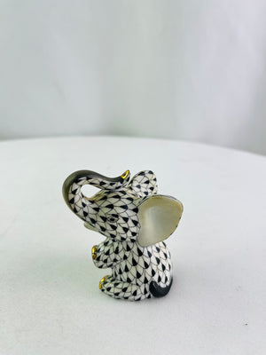 Herend Hungary Black Fishnet Sitting Baby Elephant Figurine 3" 24k Gold