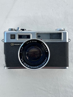 Yashica Electro 35 GS 35mm Rangefinder Film Camera Yashinon 45mm f/1.7 UNTESTED