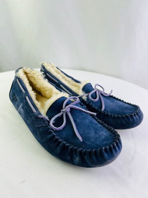 UGG Blue Purple Moccasin Sheepskin Lined Slippers Women 9 Men 8 Measured