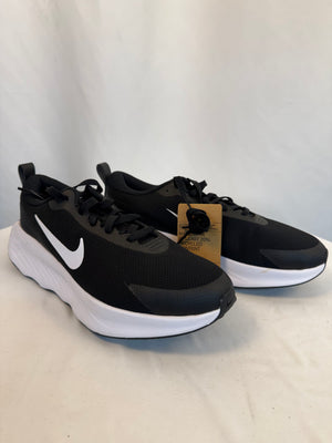 Nike Promina Black and White Sneaker Women's 11