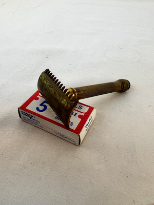 Vintage 1920's Gillette Old Type DE Safety Razor Open Comb