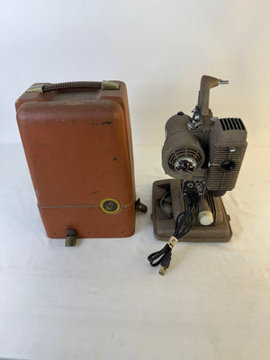 VTG Revere Eight Model 85 8mm Movie Projector w/ Case - MOTOR WORKS / READ DESC.