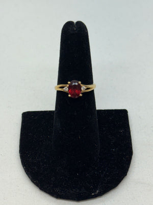 14K Yellow Gold Garnet and Diamond Accent Ring 2.5g Vintage Size 6.25