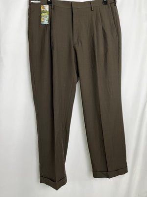 Haggar Premium Comfort 4-Way Stretch Classic Fit Pleated Dress Pants 40Wx29L NWT