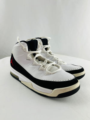 Nike Air Jordan Deluxe BG White | Black Basketball Sneakers Youth 7 | 807718-101