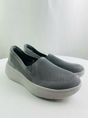 Skechers Relaxed Fit Arch Fit Laguna Adore Her Shoes in Charcoal Women's Size 8
