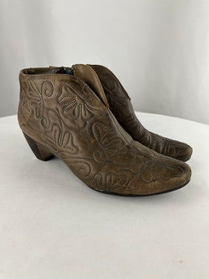 Pikolinos Ginebra Embroidery Stitched Floral Ankle Bootie Heels Women's 36/5.5