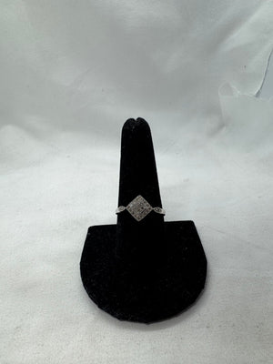 14K White Gold Diamond Ring 2.6g Vintage Size 8.75