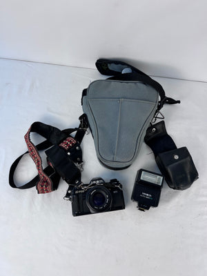 Minolta X-700 Film Camera with Bag Untested