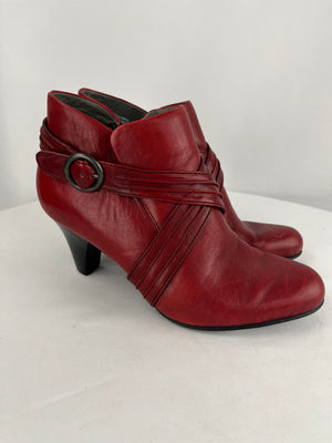 Born Women's Red Leather Wrap Buckle Ankle Booties 8.5