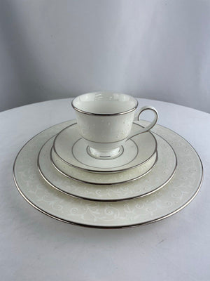 Lenox Classics Collections Opal Innocence Fine Bone China 5-Piece Place Setting