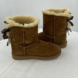UGG Australia Womens Bailey Bow Sheepskin Suede Chestnut Warm Short Boots Size 4