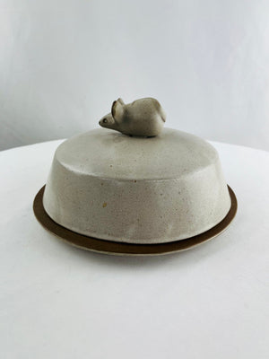 Lions Valley By David Stewart Stoneware Mouse Covered Butter & Cheese Dish