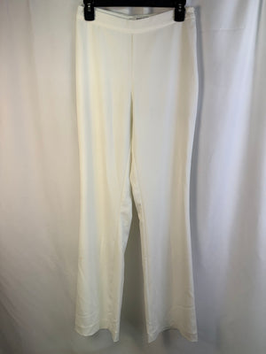 Badgley Mischka Collection Straight Leg Slim Textured White Side Zip Pants - 4